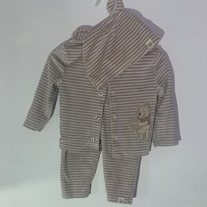 Disney Kids Set with Winnie the Pooh is neutral tan and cream stripes